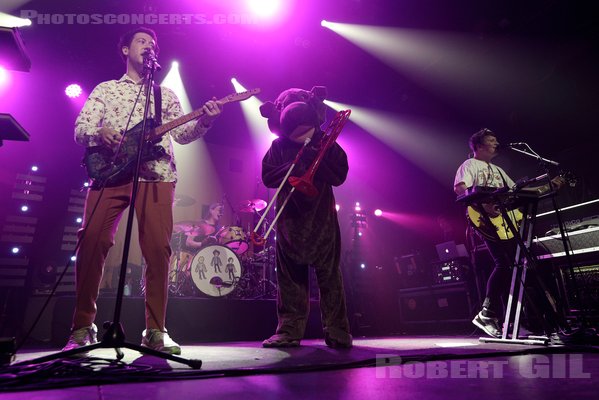 THE WOMBATS - 2022-04-29 - PARIS - La Machine (du Moulin Rouge) - Matthew Murphy - Tord Overland-Knudsen - Dan Haggis